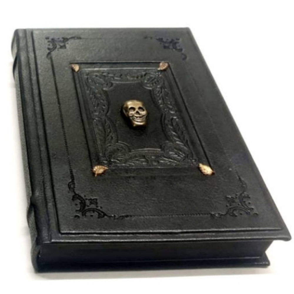 ♥️BUY 2 GET 1 FREE Black Leather Journal - Skull, Retail Price $49.99 USD - Picture 7 of 14
